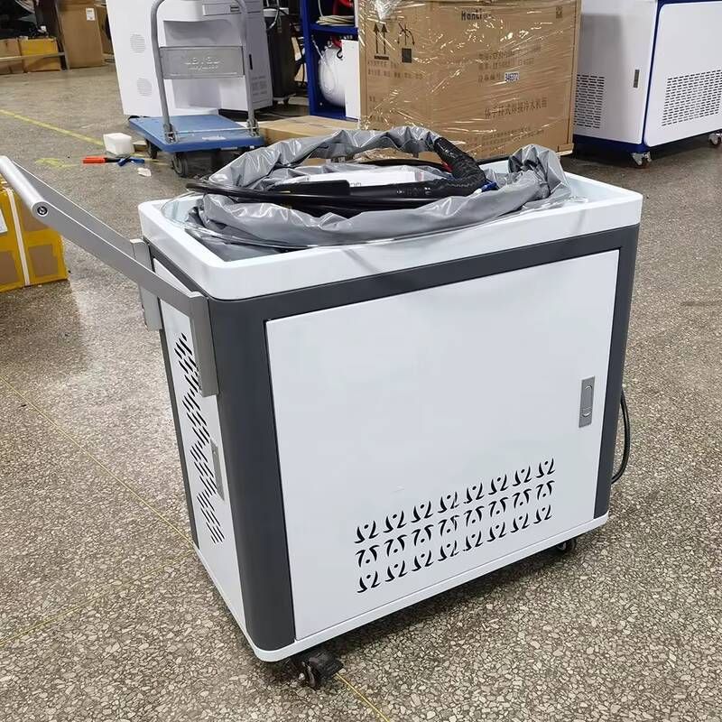 100 Watt Pulse Fiber Laser Cle - مراجعة Industrial Laser Cleaning Equipment وسعره