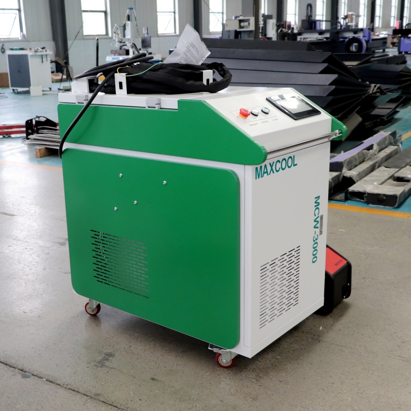 3000W Laser Welding Cleaning C - مراجعة Industrial Laser Cleaning Equipment وسعره